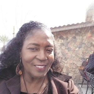 Meet your Posher, Carolyn